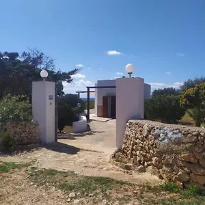 Casa vacanze Casa Minerva Favignana -cala Rotonda, Case Canini